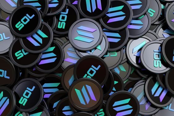 20 Telegram Bots to trade on Solana